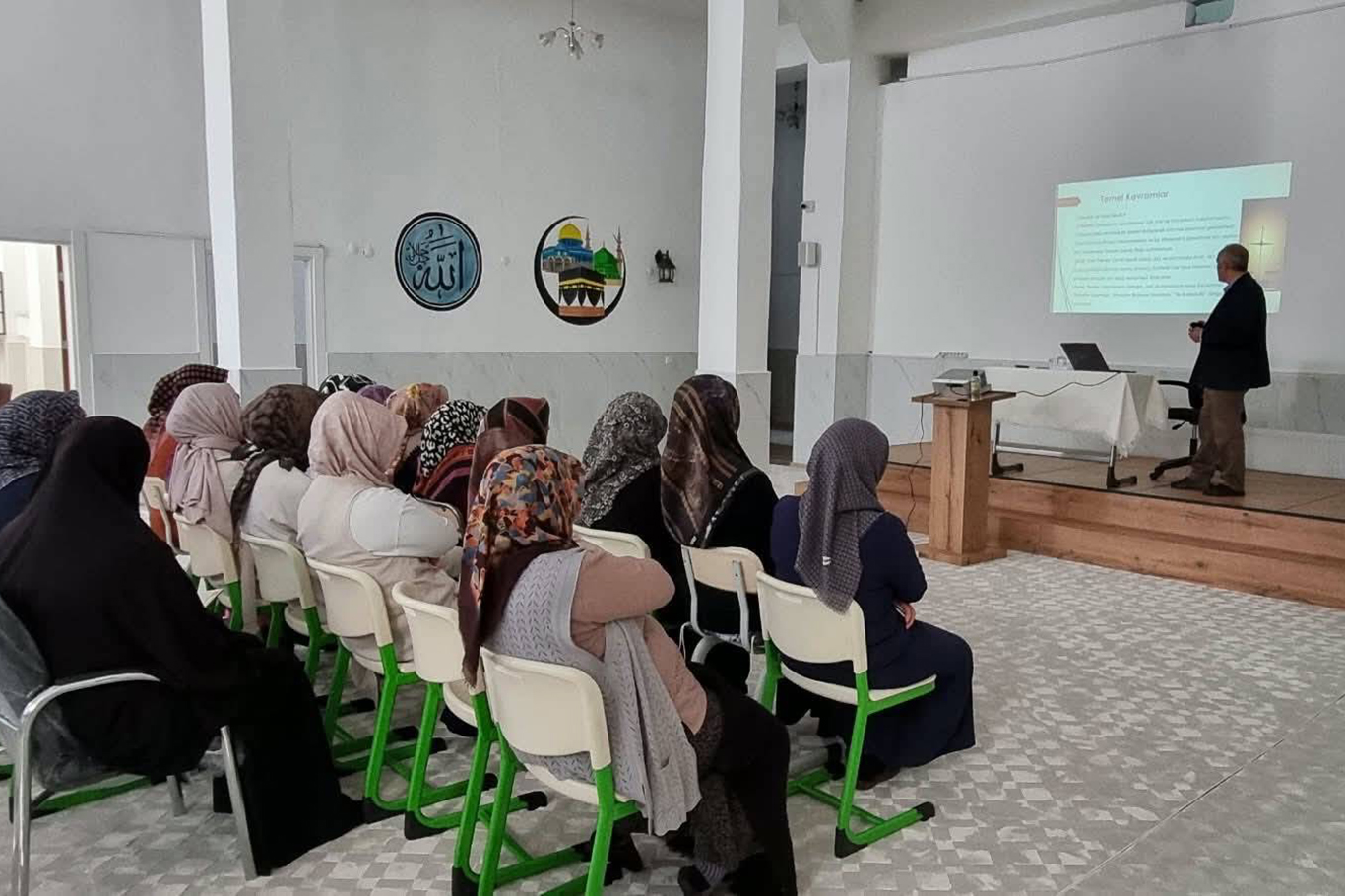 Kur'an kurslarında çevre ve israf bilinci seminerleri düzenlendi