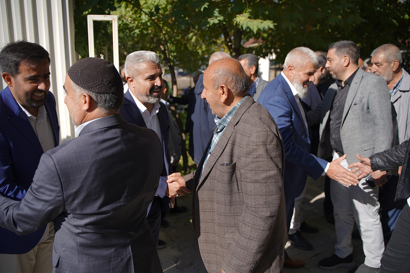 Karakoçan Peygamber Sevdalıları Eğitim ve Gençlik Merkezi görkemli törenle açıldı