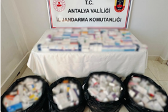 Antalya'da 22 bin sentetik hap ele geçirildi: 5 gözaltı