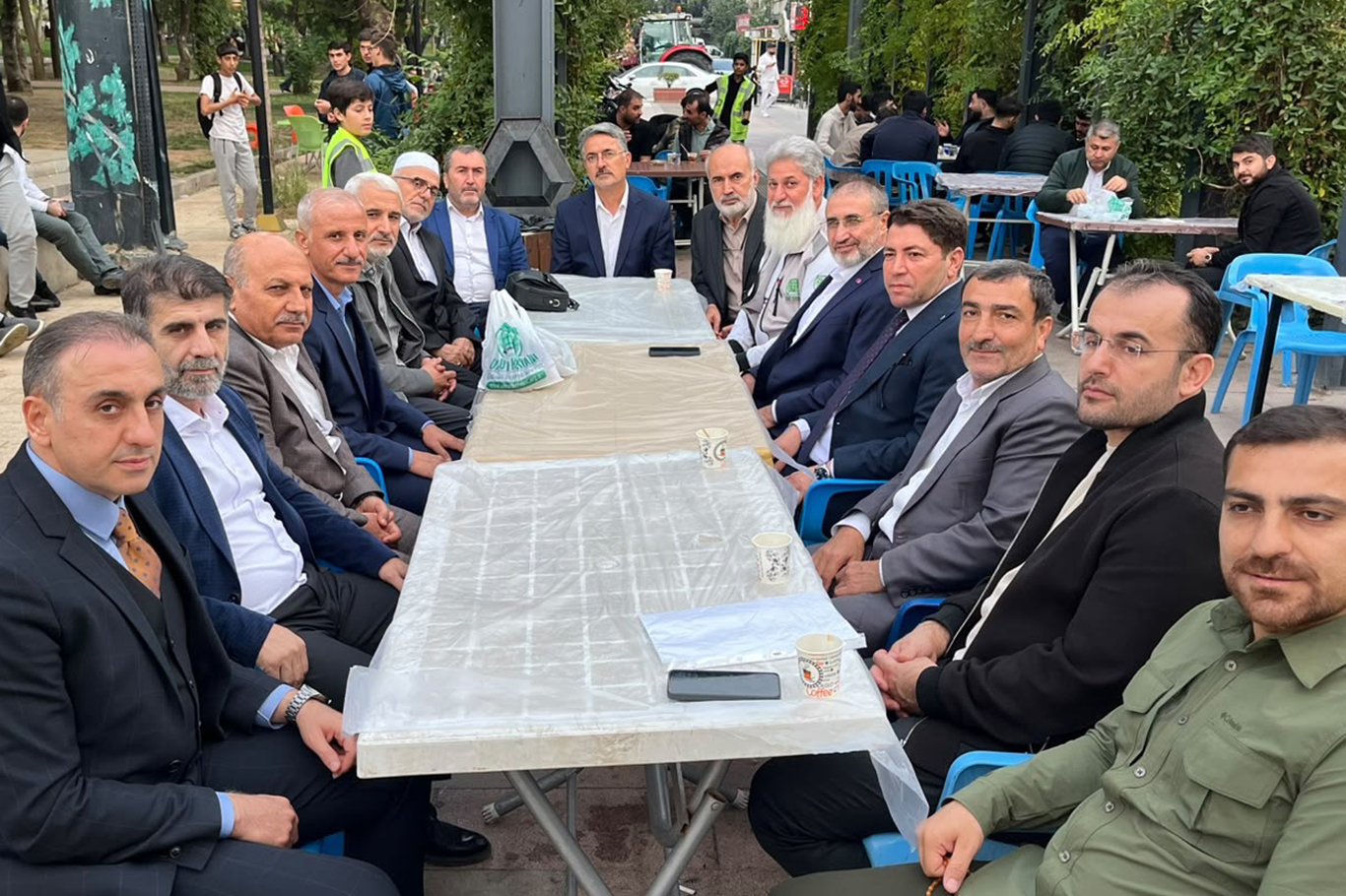 Diyanet-Sen yöneticilerinden Umut Kervanı kermesine ziyaret