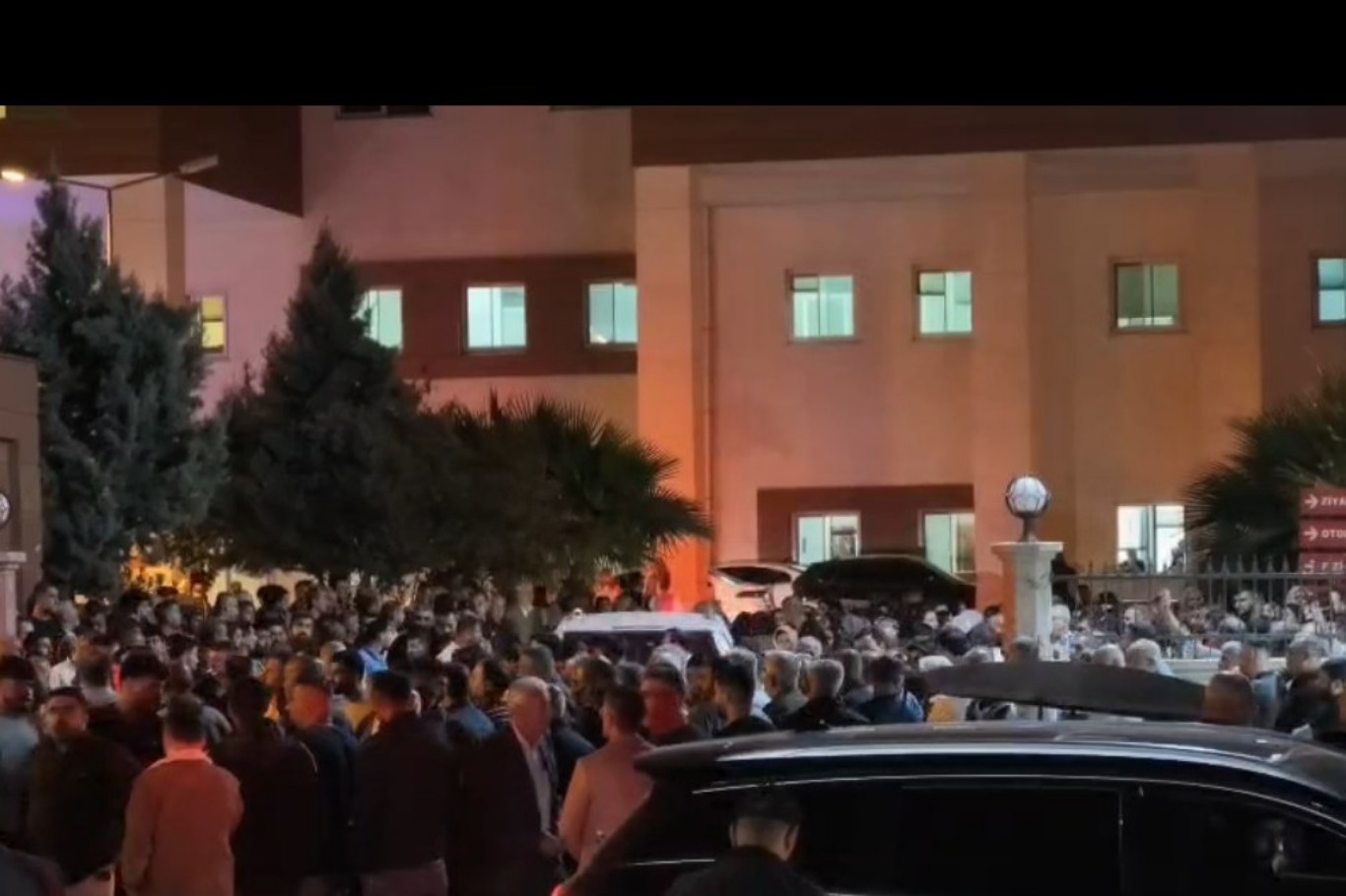 Mardin’de feci kazada hayatını kaybeden 6 kişinin cenazeleri Adli Tıp’a kaldırıldı