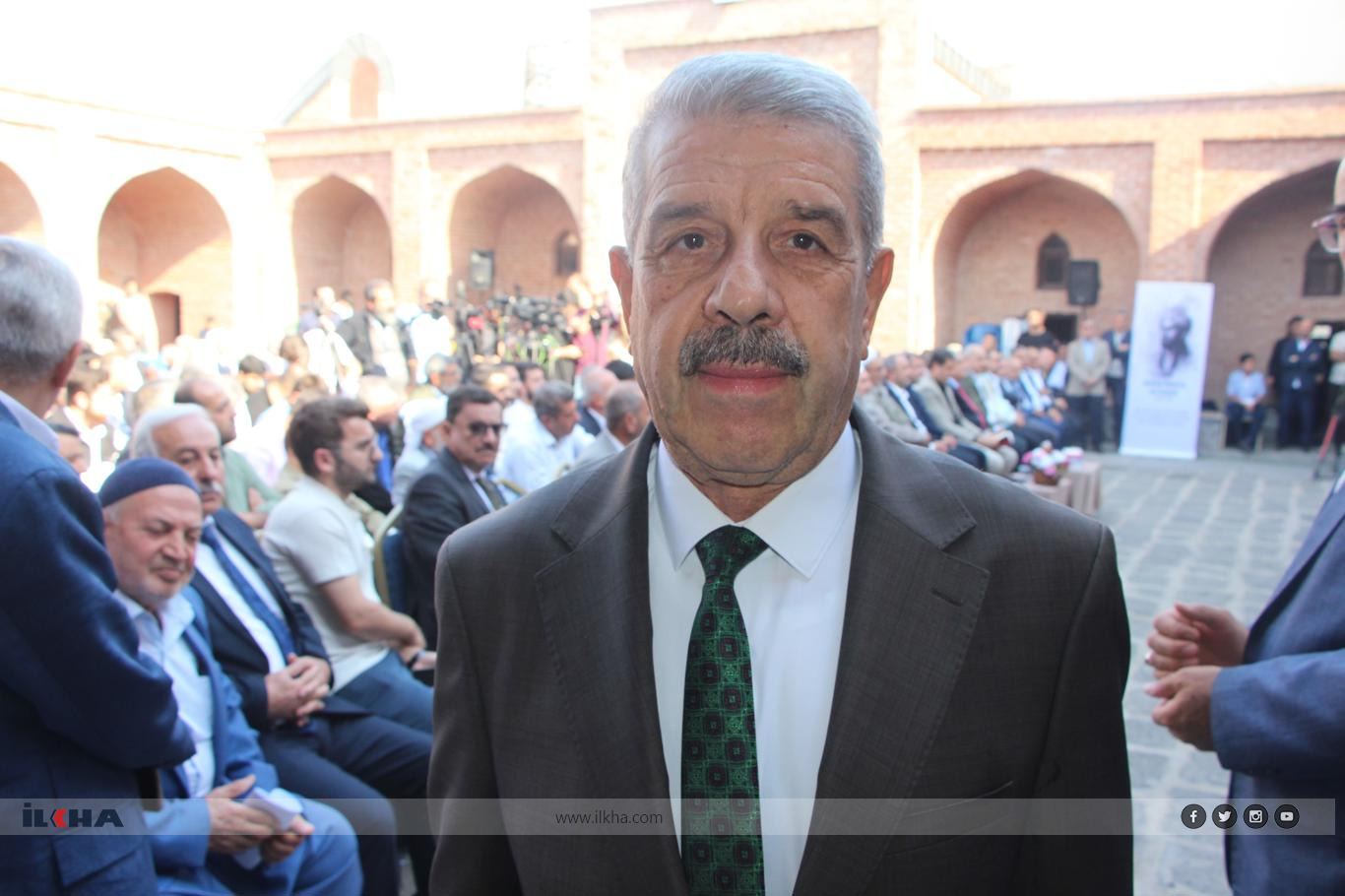 Islamic scholars and academics gather to commemorate Melayê Cizîrî