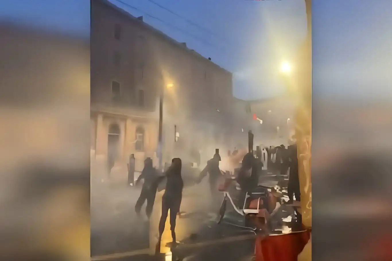 Avrupa'da gençlik protestoları ve refah devlet tartışmaları