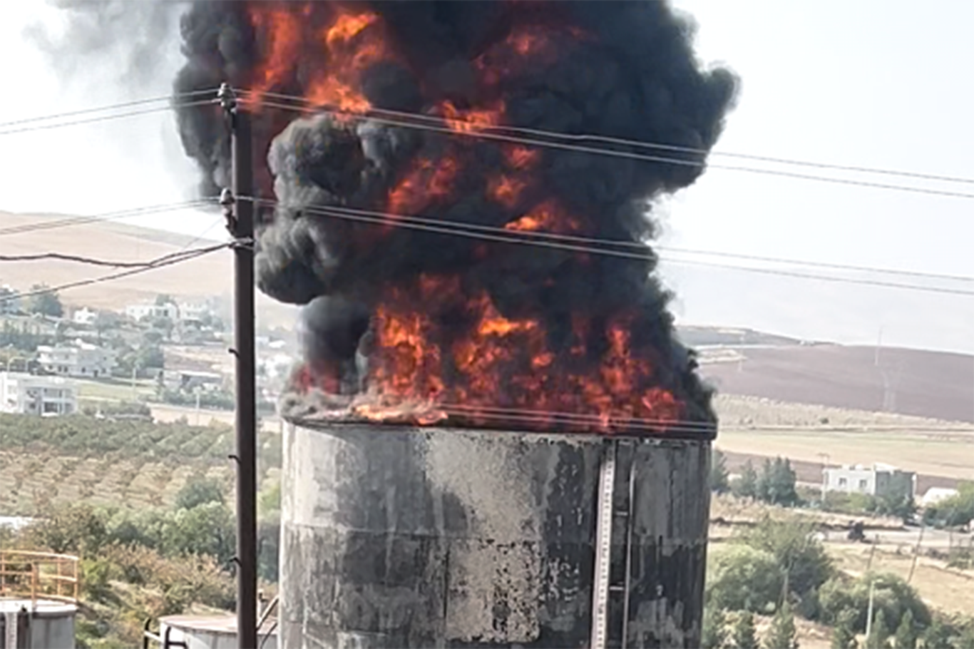 Petrol sahasında yangın: Bir işçi ağır yaralandı