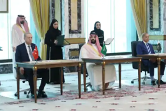 وفد من دول تحالف مكة يتوجه إلى طهران لبحث خفض التصعيد وتعزيز الأمن الإقليمي