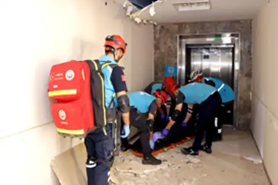 Şanlıurfa'da deprem senaryolu UMKE tatbikatı gerçekleştirildi