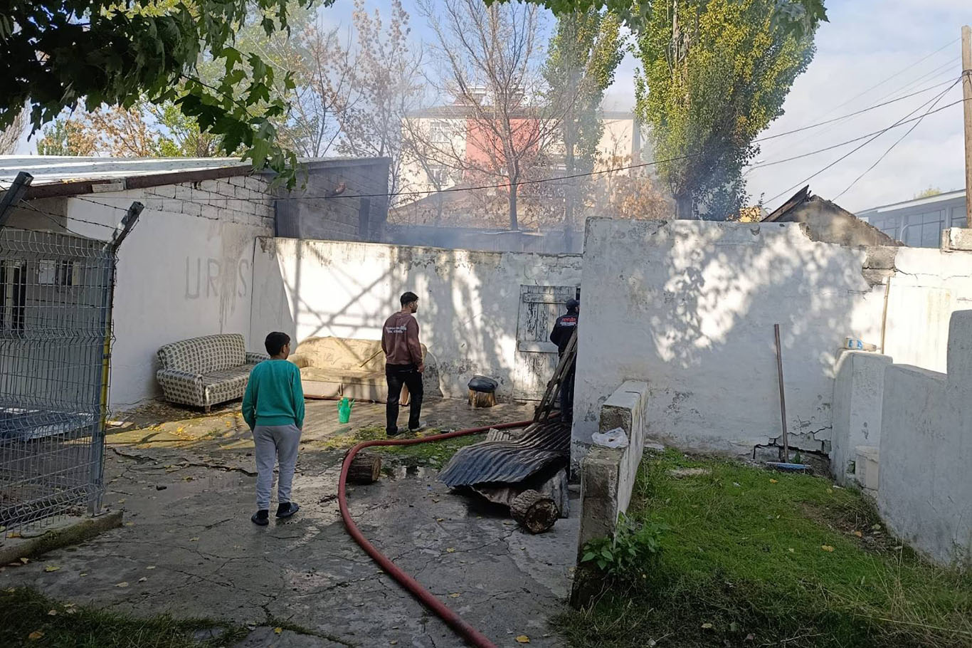 Ağrı’da kömürlük yangını