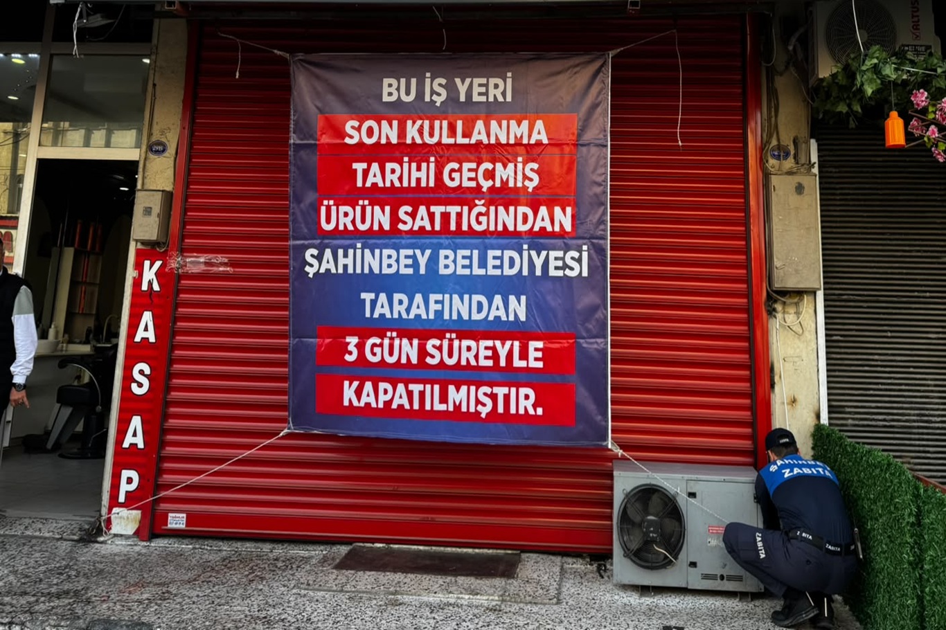 Gaziantep'te son kullanma tarihi geçmiş ciğer satan iş yeri kapatıldı
