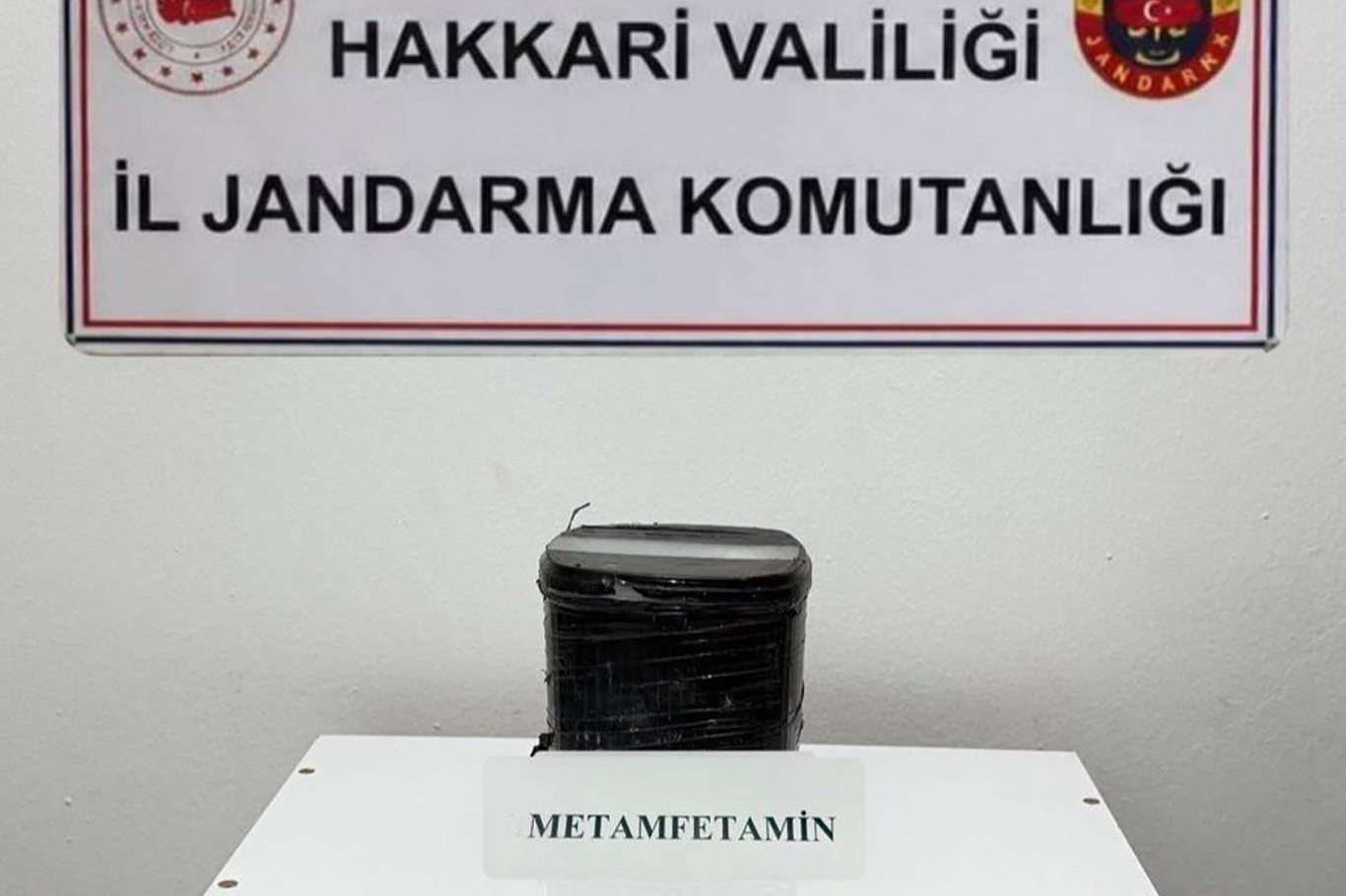 Hakkari’de 1 kilo 72 gram metamfetamin ele geçirildi