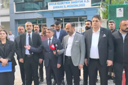 Şırnak Kumçatı'da elektrik kesintilerine tepki: STK’lardan basın açıklaması
