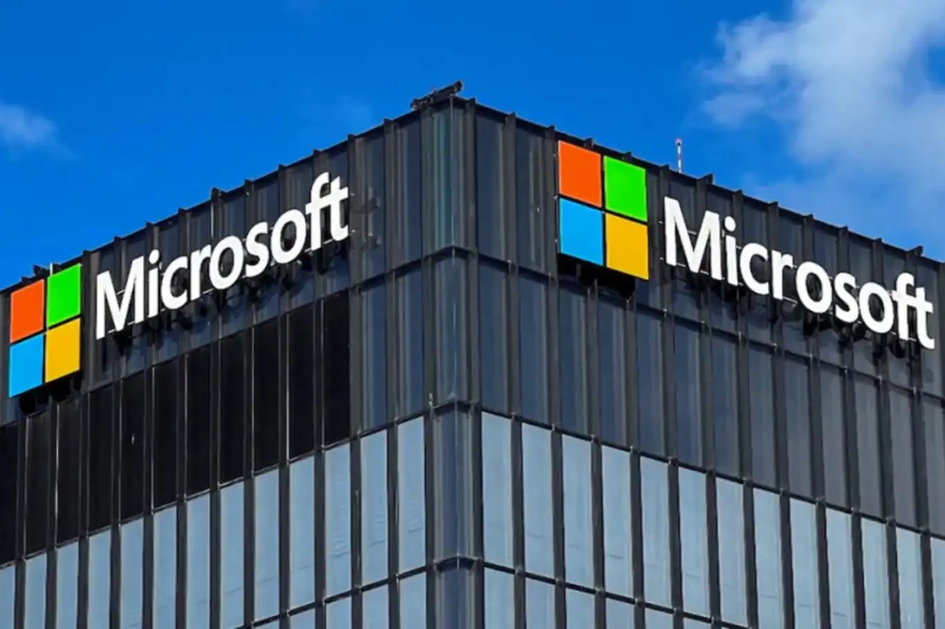 Microsoft’tan dev gönüllü ayrılık programı 