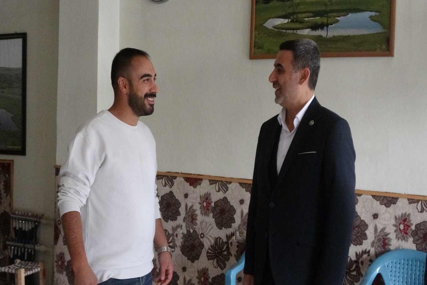 HÜDA PAR Bingöl İl Başkanı Butaku'dan Ilıcalar ziyareti: Belde hak ettiği hizmeti alamıyor