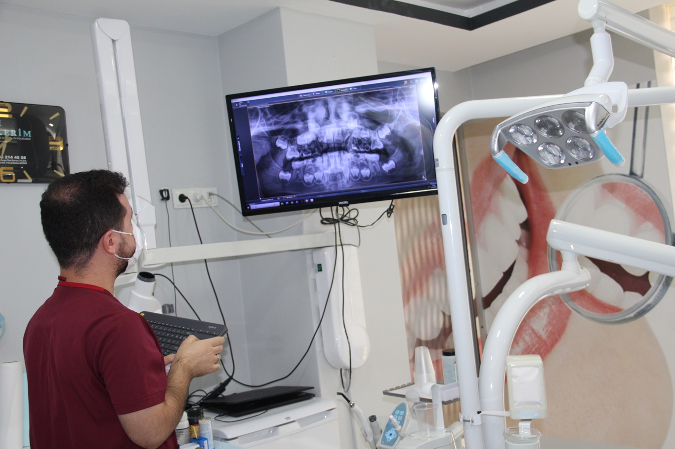 Uzmandan ailelere diş sağlığı uyarısı: İlk dişle birlikte bakıma başlayın