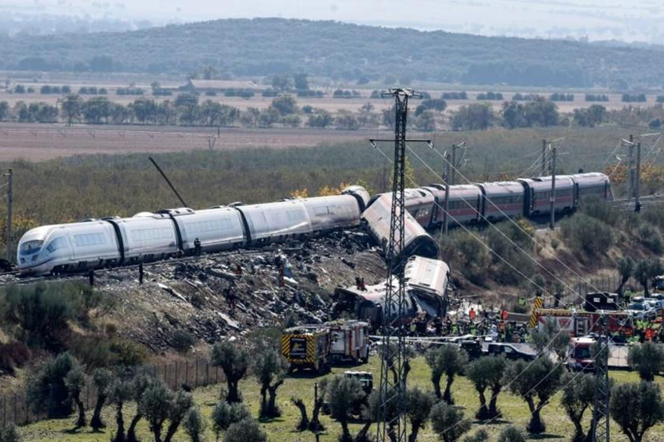 İspanya'da tren kazasında ölü sayısı 74'e yükseldi