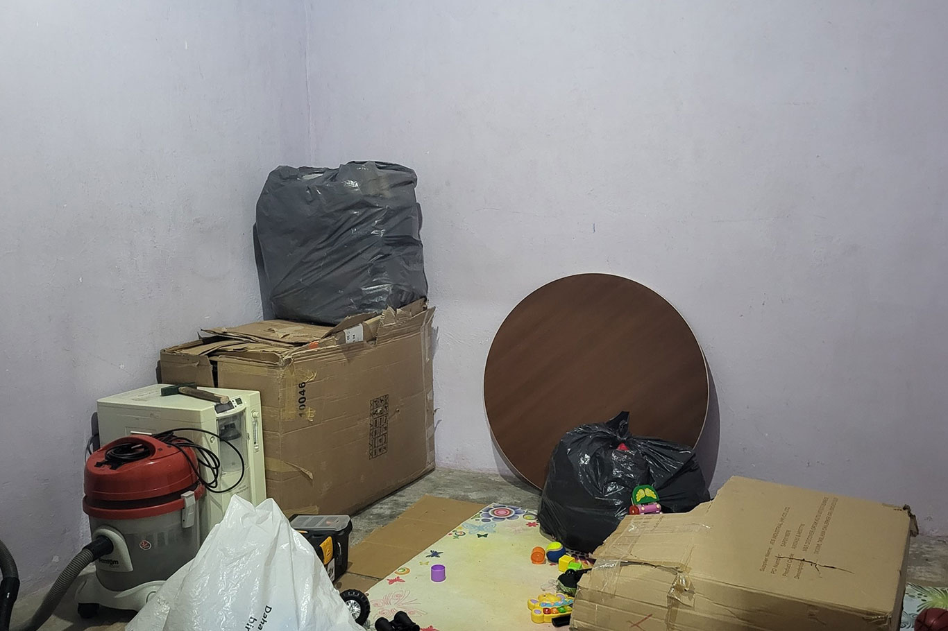Van’da geçirdiği trafik kazası sonrası felçli kalan vatandaş yardım bekliyor