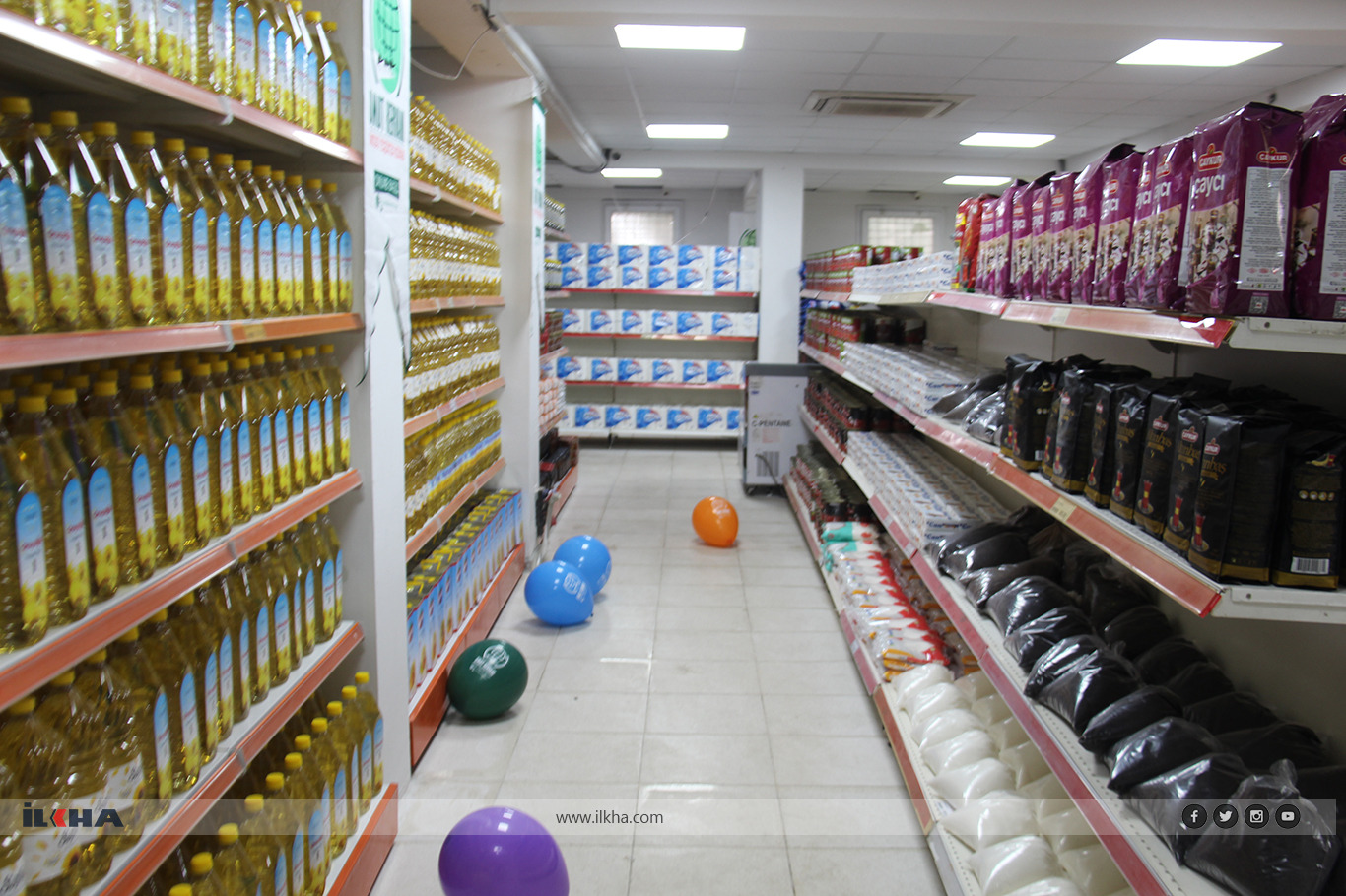 Hope Caravan Foundation opens social market for needy families in Diyarbakır