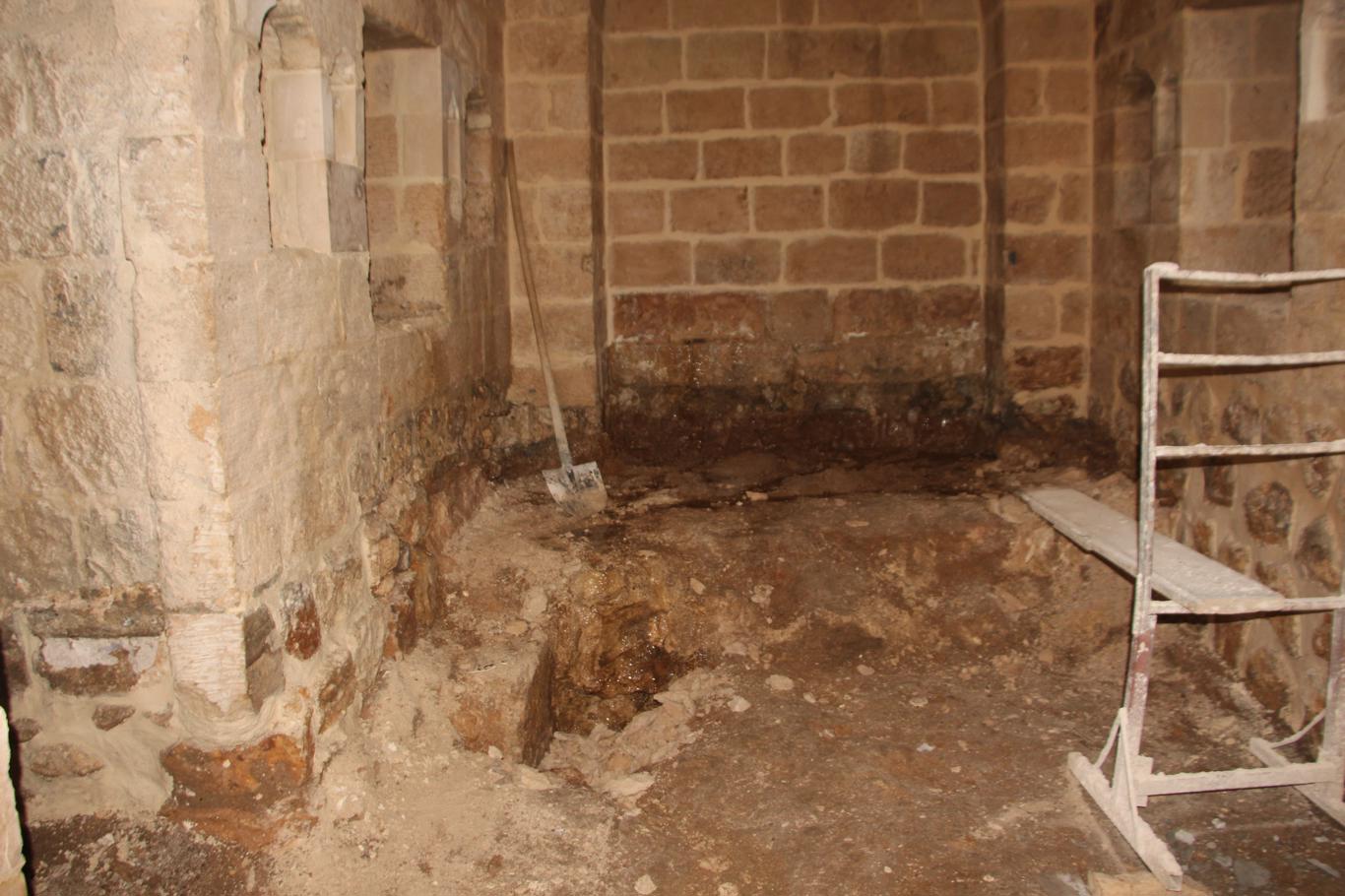 Mahalle sakinlerinden yarım kalan alt yapı çalışmasına tepki