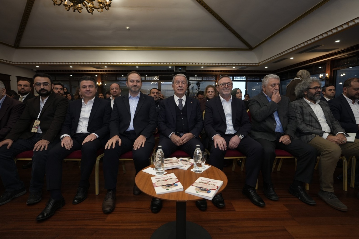 "Bağımlılık ve Sömürgecilik Paneli"nde bağımlılıklarla mücadelede önleyici çalışmalar ele alındı