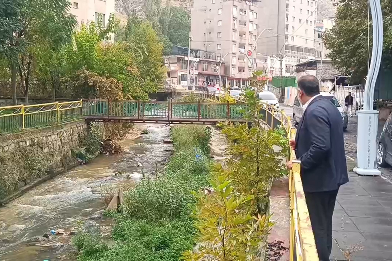 Uludere'de dere yatağının kirliliğine karşı acil önlem çağrısı