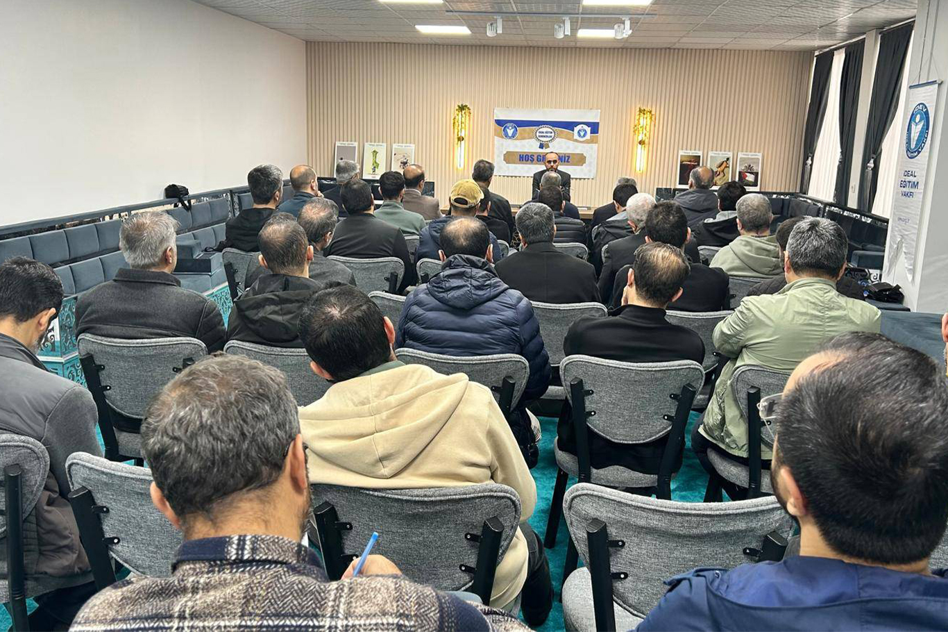 İDEV, Bingöl’de öğretmenlerle buluştu