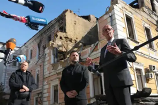 Almanya Başbakanı Merz Kiev’den Putin’e seslendi: Bu anlamsız savaşı durdurun