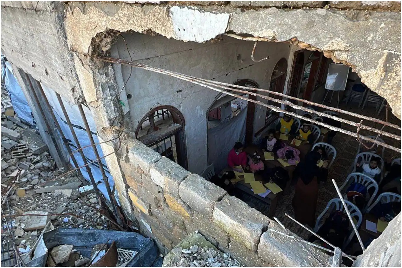 İşgalciler 3 yılda 800 öğretmeni katletti