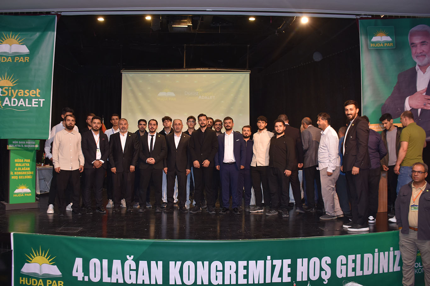 Şehzade Demir'den kardeşlik mesajları