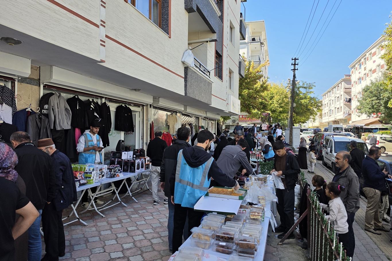 Başkentte ihtiyaç sahipleri için kermes düzenlendi