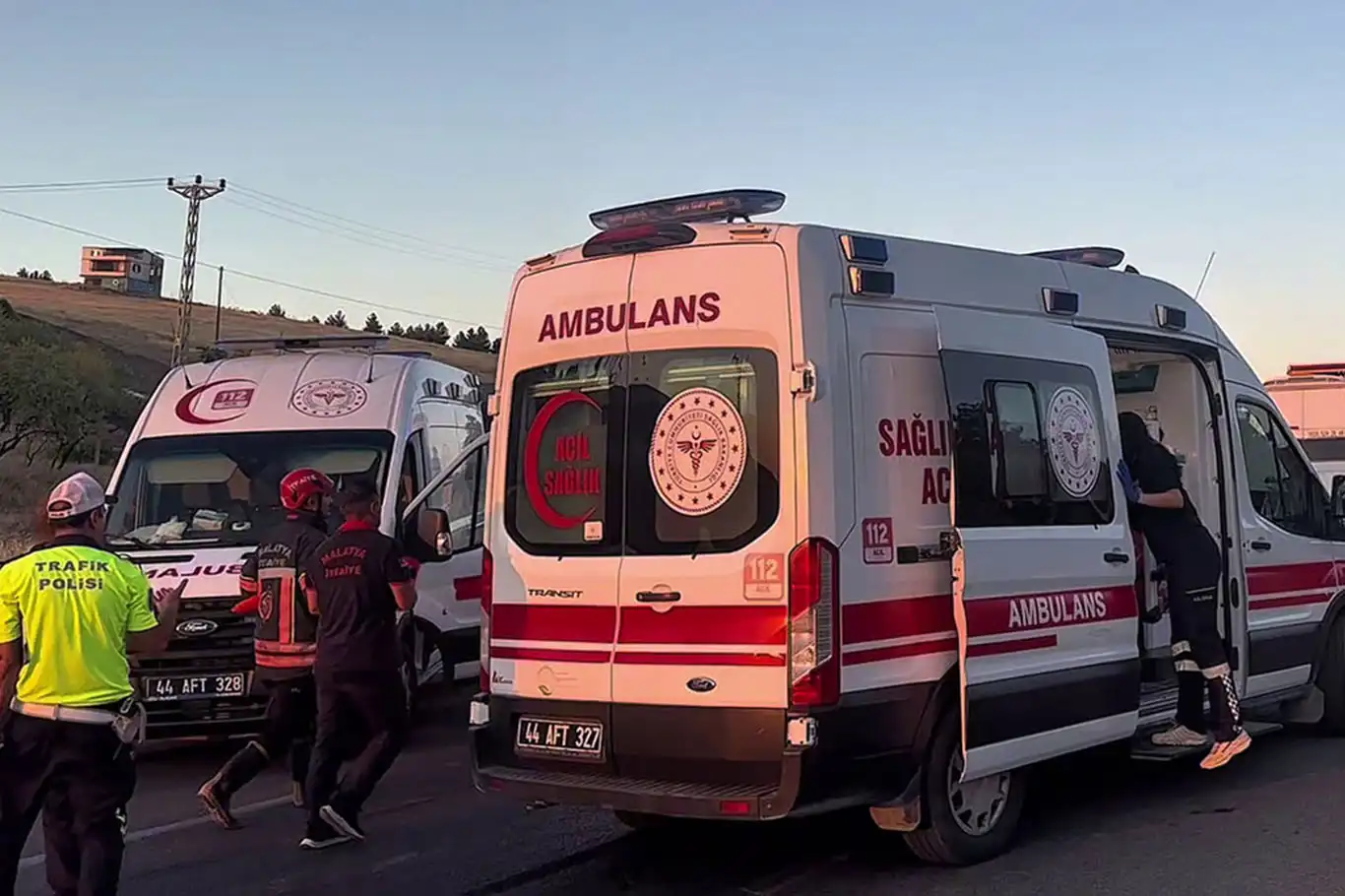 Malatya'da tır ile otomobil çarpıştı: 3 yaralı