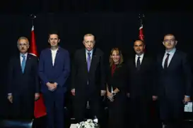 Erdoğan receives senior SpaceX executives at Antalya space congress