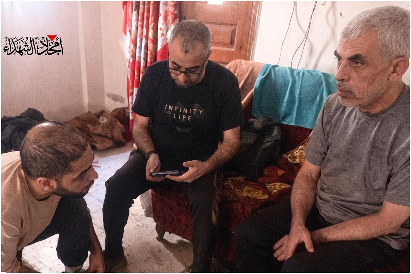 Kassam Tugayları, şehit Yahya Sinvar’a ait yeni fotoğraflar paylaştı