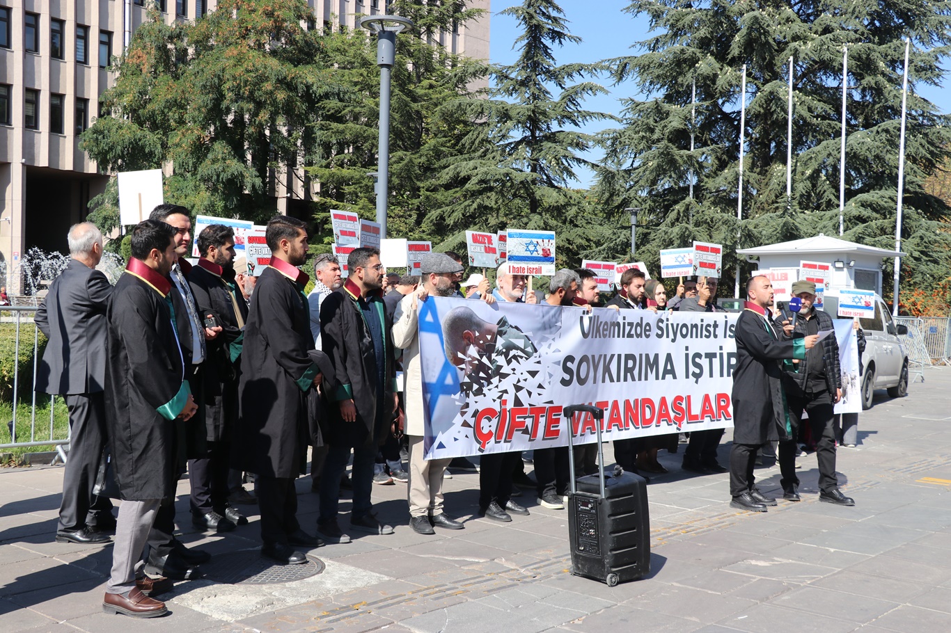 ANFİDAP, soykırıma iştirak eden çifte vatandaşlar yargılansın çağrısını yeniledi 