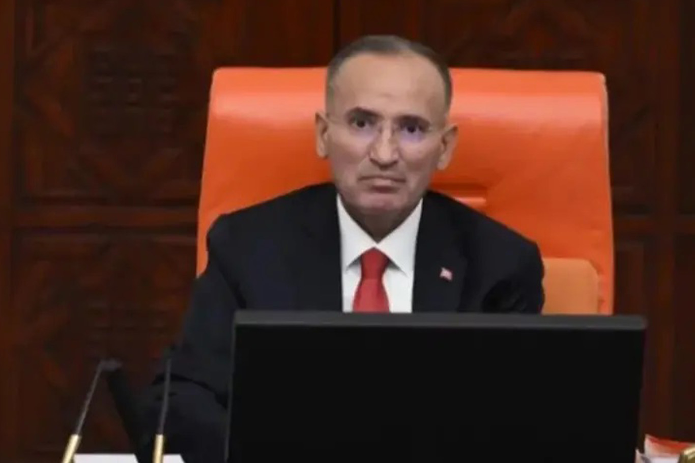 Bekir Bozdağ TBMM Başkanvekilliği görevinden istifa etti