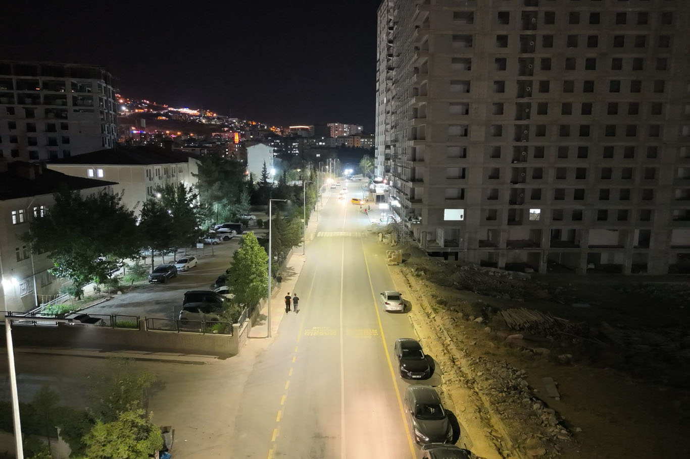Mardin'de yeni şebeke ve aydınlatma sistemleri devreye alındı