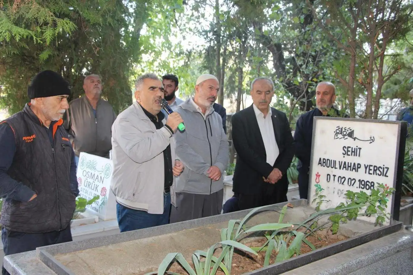Şehadet mektebinin öğretmeni Abdulvahap Yersiz kabri başında yad edildi