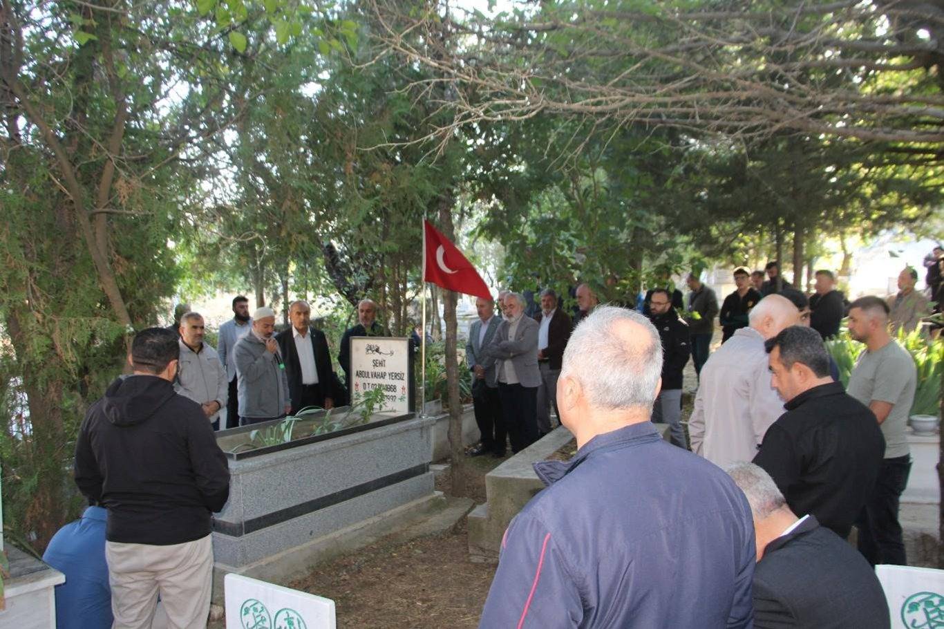 Mamosteyê Dibistana Şehîdan Abdulvahap Yersîz, li ser gora xwe hat bîranîn