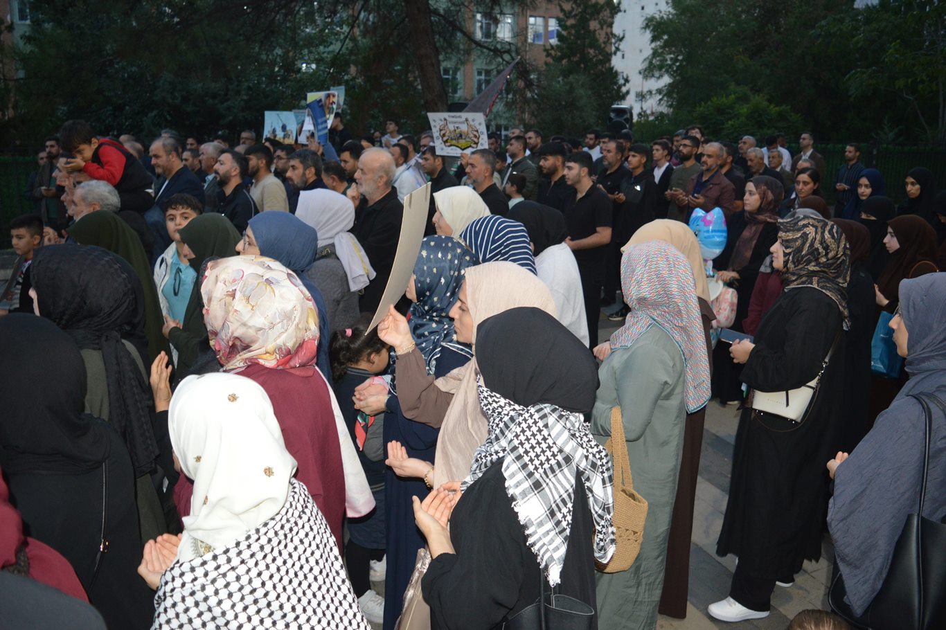 Siirt'te Aksa Tufanı yıl dönümünde Filistin için güçlü mesaj