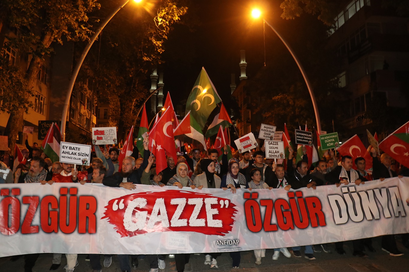Ankara'da Gazze için "Özgür Filistin" yürüyüşü düzenlendi