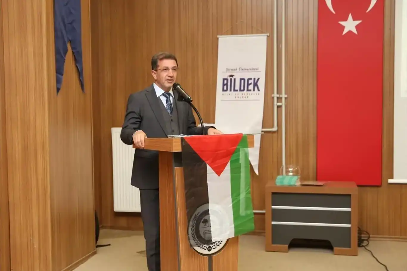 Şırnak Üniversitesinde "İnsanlık İmtihanımız Gazze" konulu konferans gerçekleştirildi