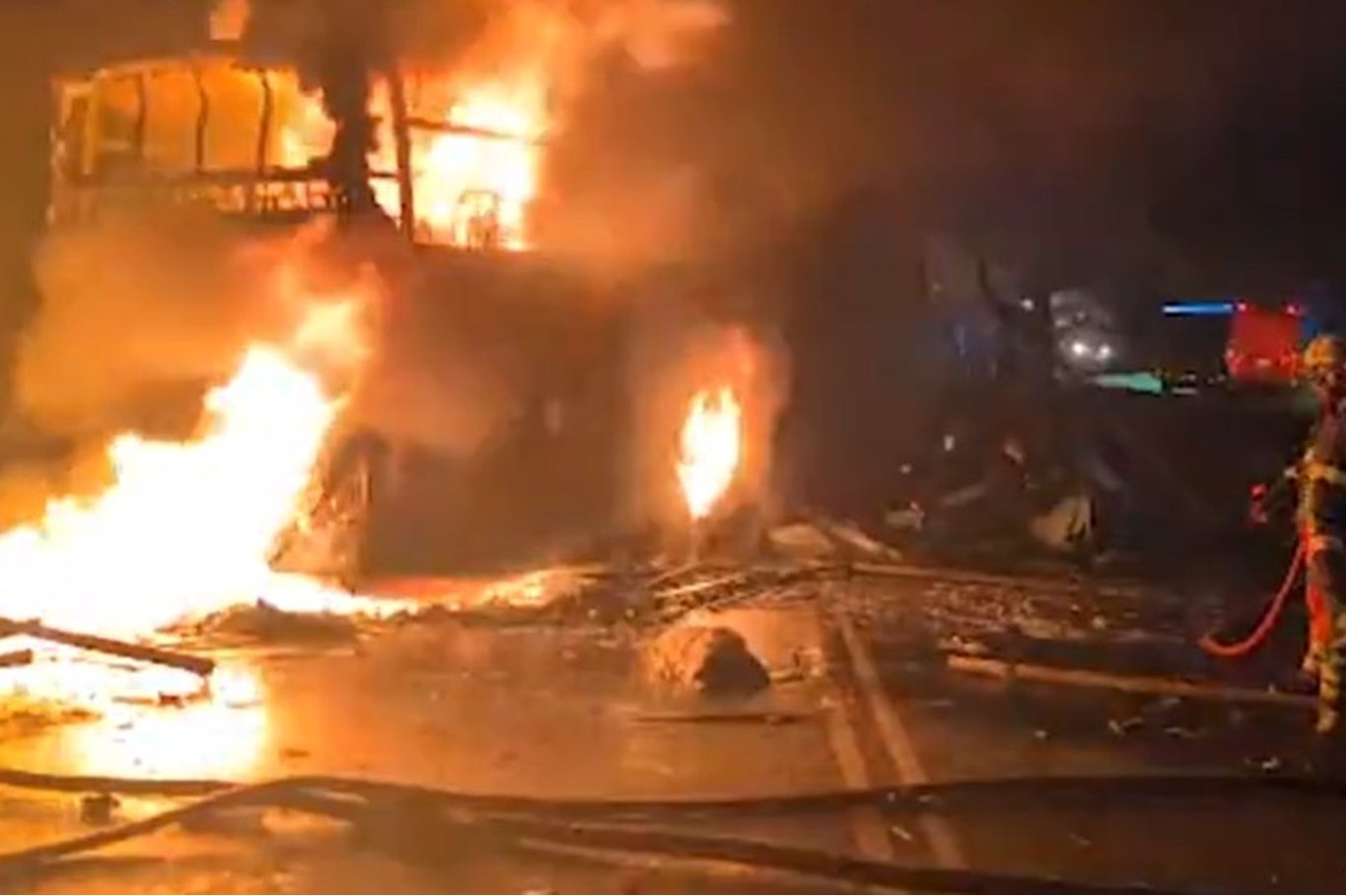 Tanzanya'da otobüs ve kamyon çarpıştı: 28 ölü