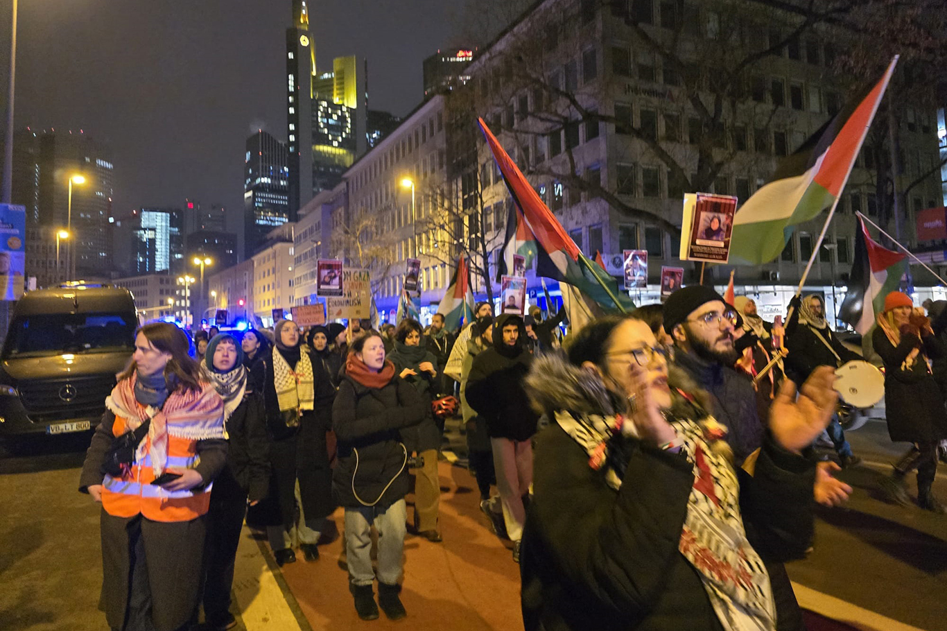 Pro-Palestine march held in Frankfurt amid heavy police presence