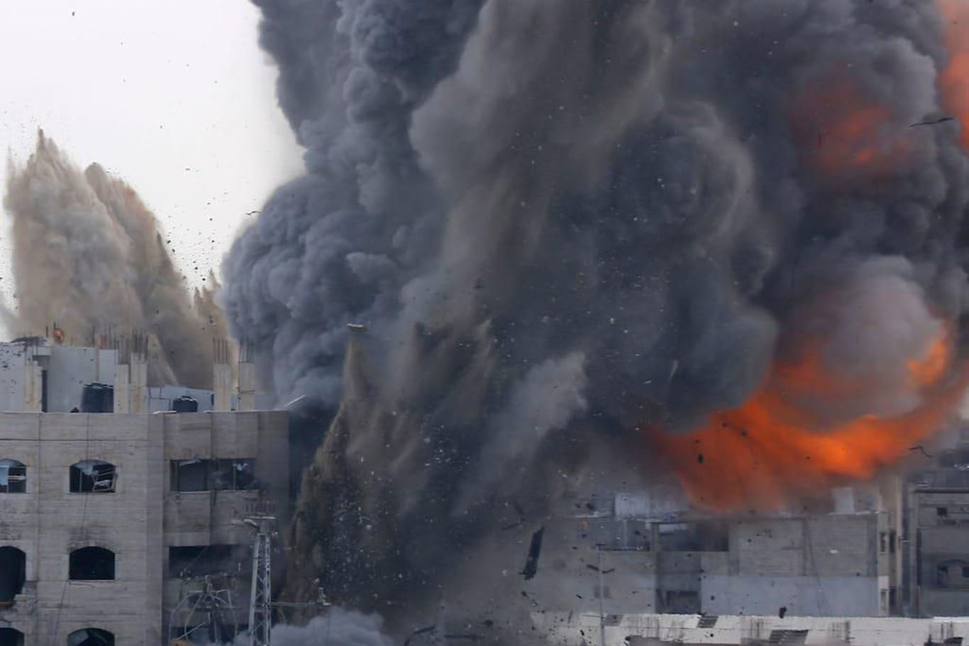 Gazze'de yasaklı silahlar kullanıldı: Binlerce cenaze yok oldu