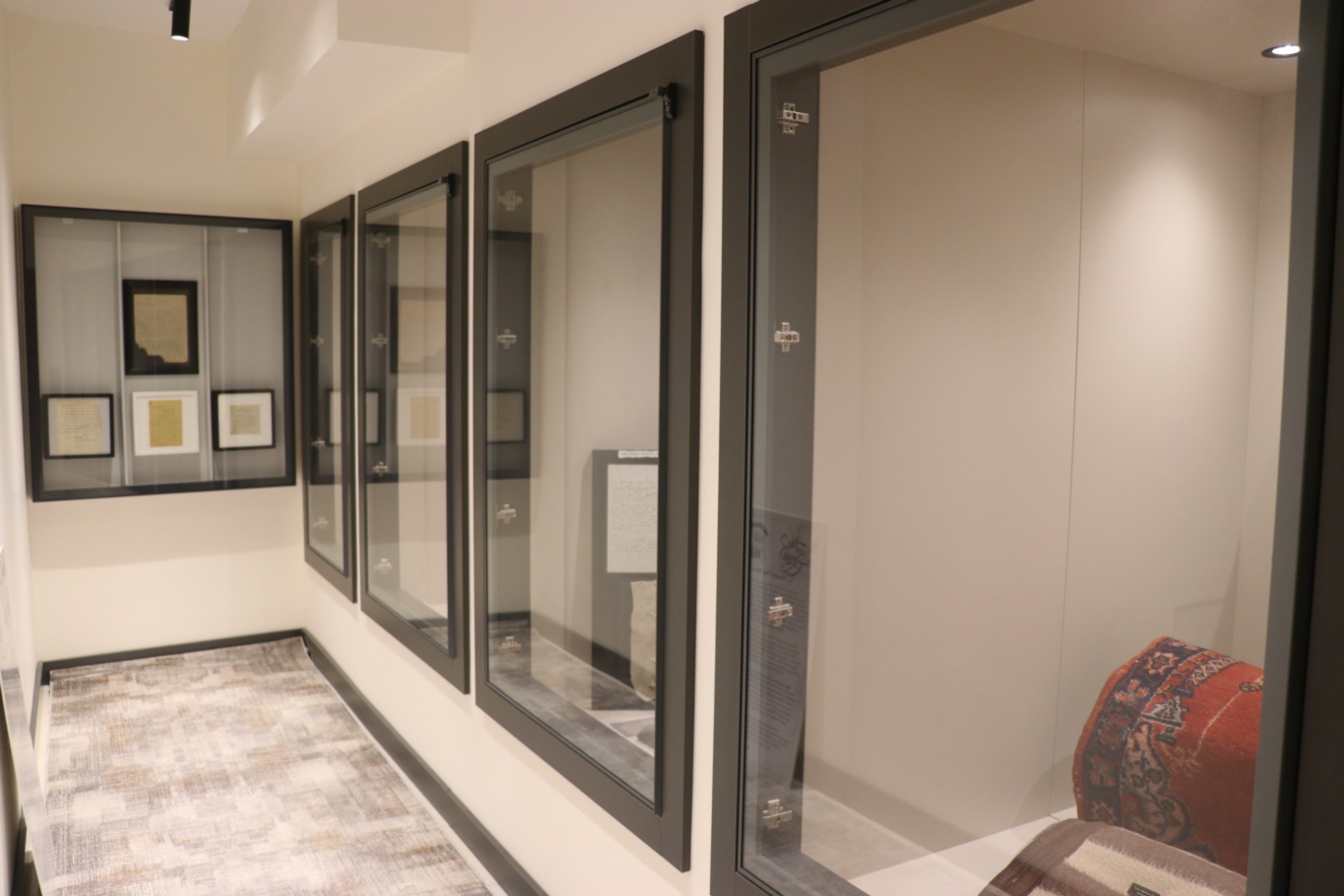 Üstad'ın önde gelen talebelerinden eşyalar