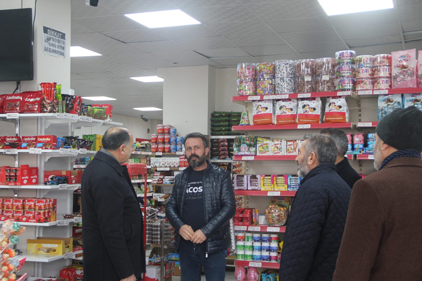 HÜDA PAR Bingöl İl Başkanlığı İnallı Mahallesi esnafını ziyaret etti