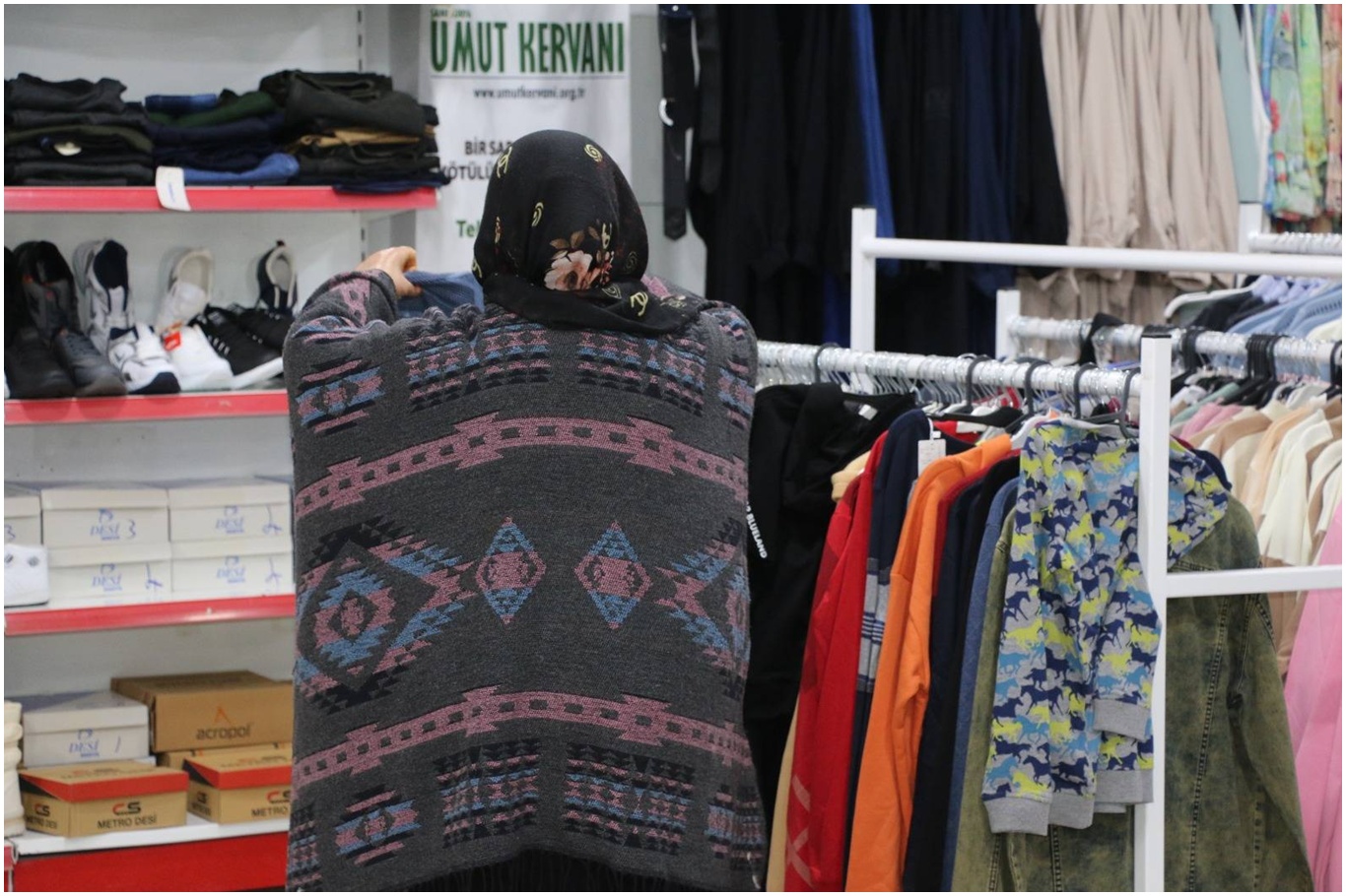 Şanlıurfa’da Umut Kervan’ından Ramazan öncesi yardım