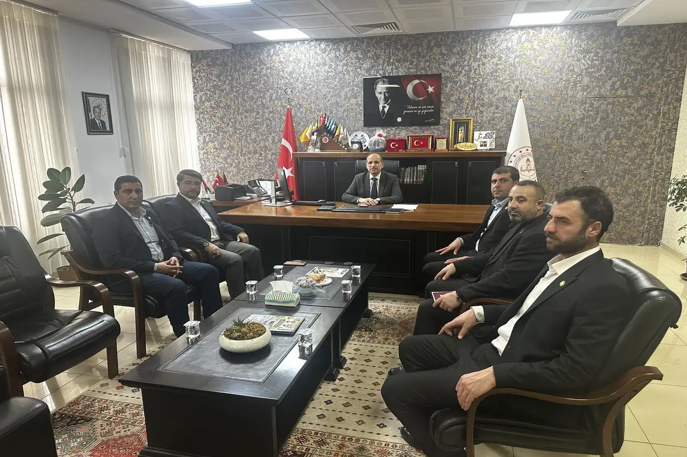 HÜDA PAR’dan Yüreğir İlçe Milli Eğitim Müdürlüğü’ne ziyaret