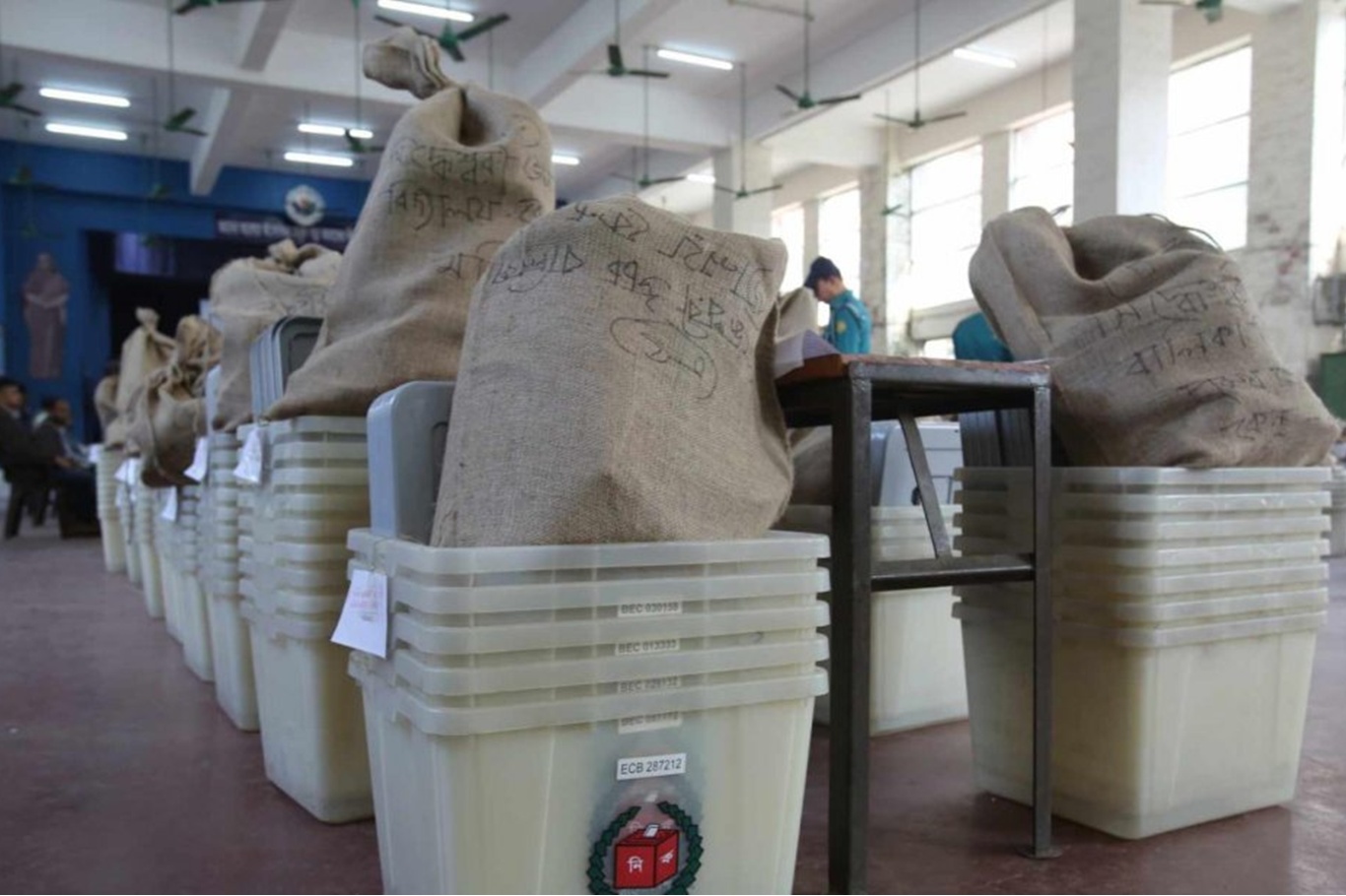 بنغلاديش على موعد مع انتخابات عامة واستفتاء شامل الخميس