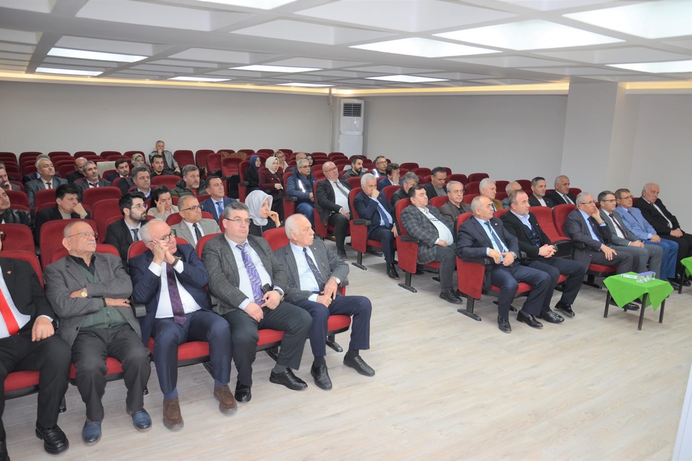 Bursa’da oda başkanlarına tütünle mücadele eğitimi verildi