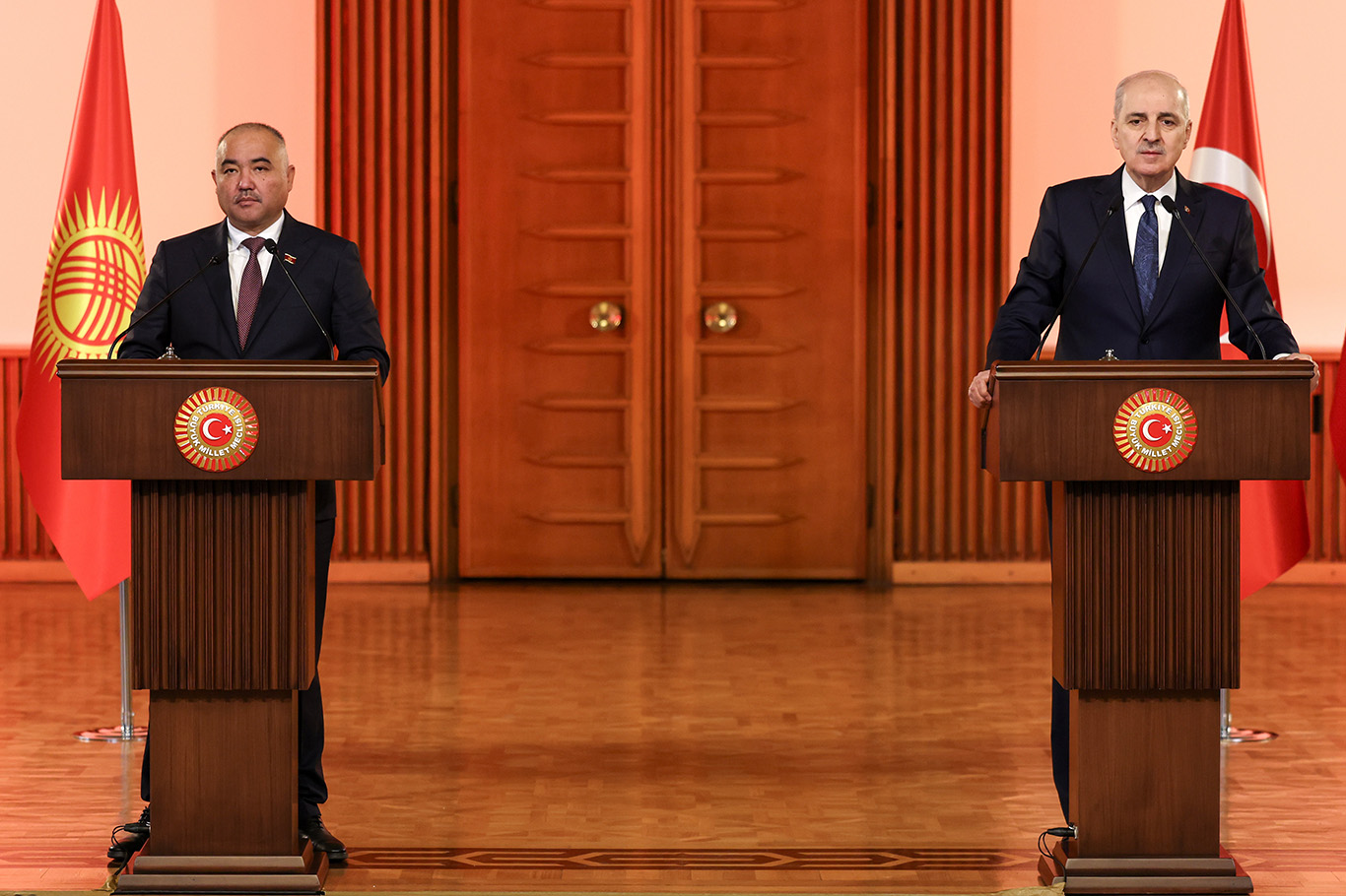 Kurtulmuş, Kırgız Meclis Başkanı Uulu ile ortak basın toplantısı düzenledi