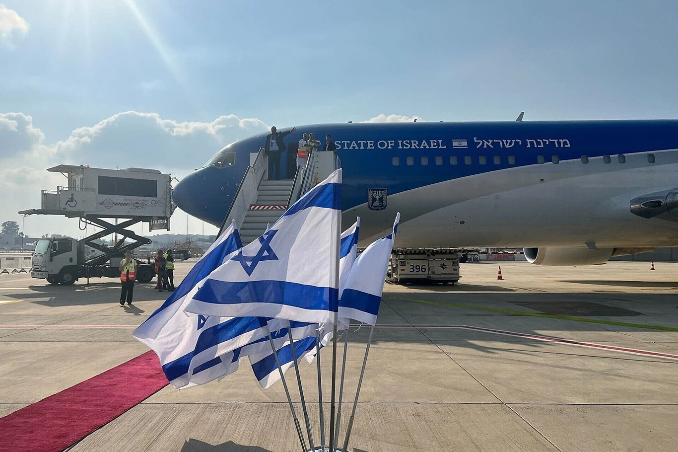 Soykırım zanlısına Avrupa koridoru: İnsan hakları savunucuları nerede?